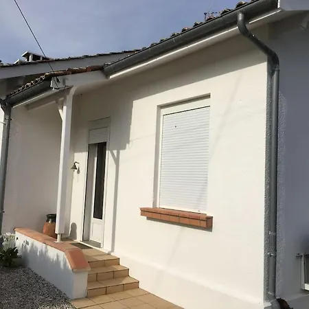 La Maison Des Jardins Holiday home