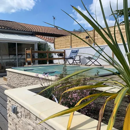 Holiday home La Maison Des Jardins Naujac-sur-Mer