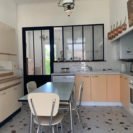 La Maison Des Jardins Holiday home *